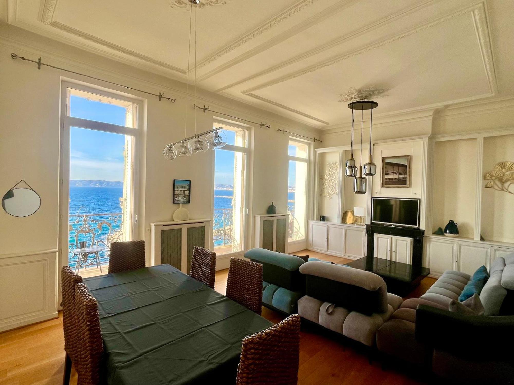 Appartement Sur La Corniche Kennedy Face A La Mer Marseille Exterior photo